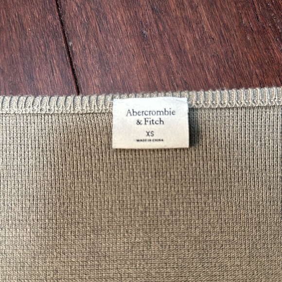 Abercrombie Cropped Hook & Eye Cardigan - Picture 3 of 4